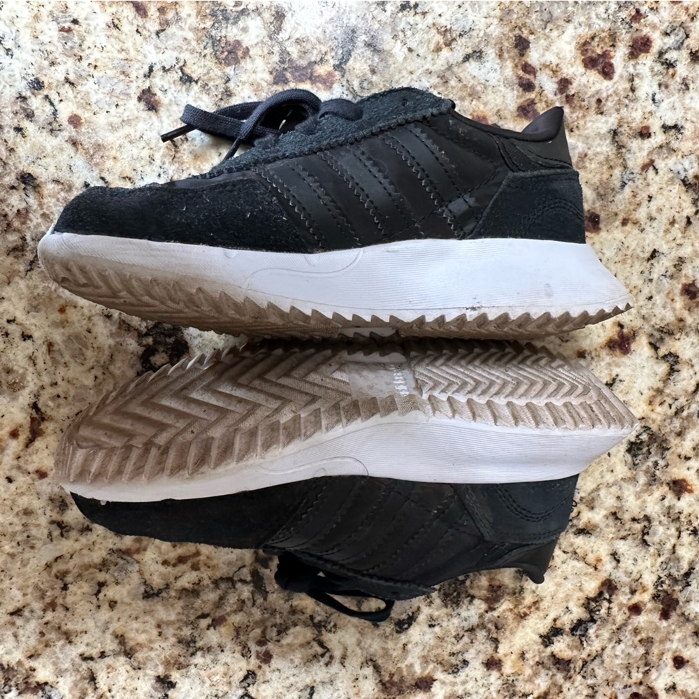 Adidas Retropy F2 - Picture 3 of 6